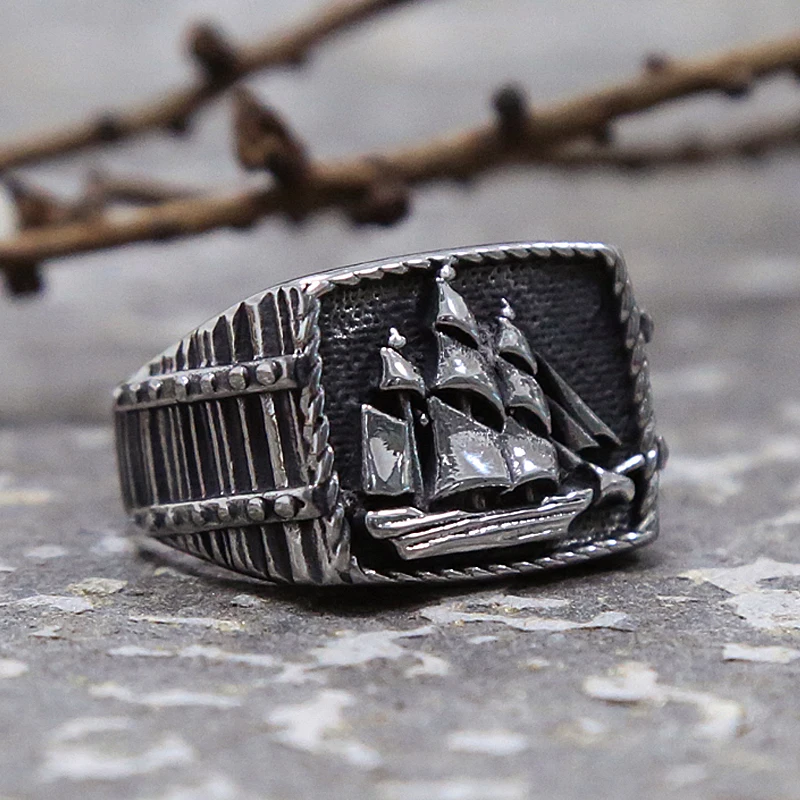 bague pirate en acier inoxydable avec design de bateau