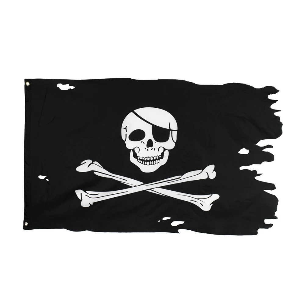 Drapeau pirate suspendu dans un jardin