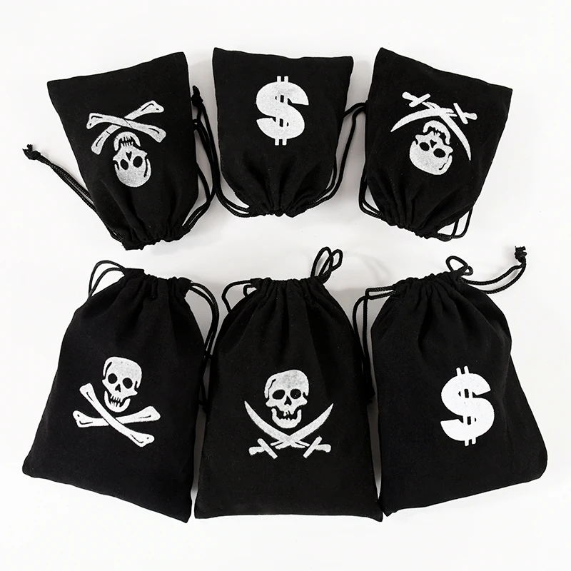 Petit sac de pirate noir avec motifs décoratifs